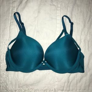 VS Strappy Push-up Bra